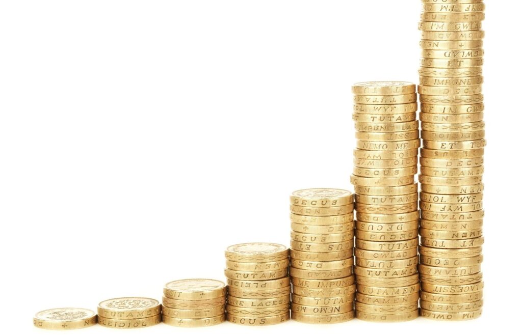 gráfico ilustrando o poder dos juros compostos nas apostas esportivas